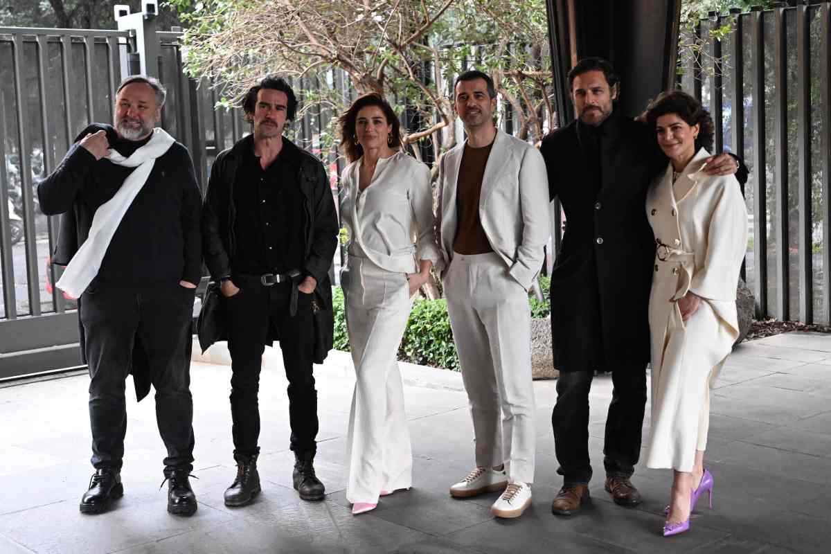 Il cast de Le indagini di Lolita Lobosco