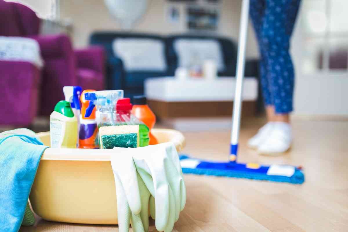 Pulire casa e detersivi