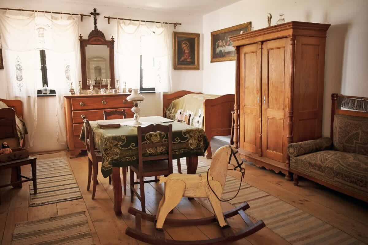 mobili in legno in casa