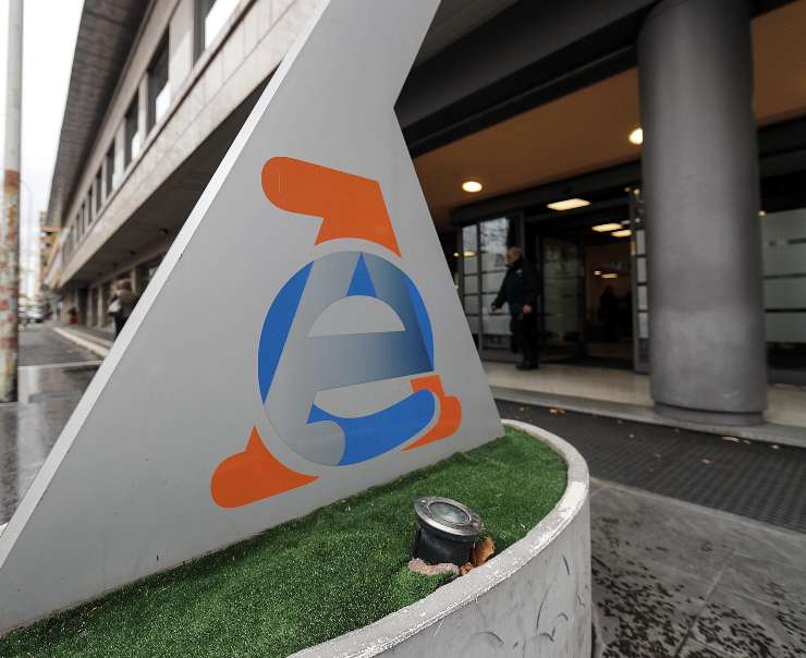 agenzia delle entrate logo 