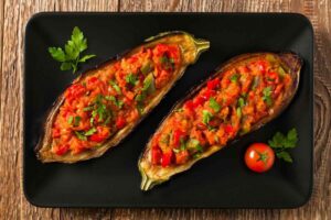 Melanzane con sugo, ripiene