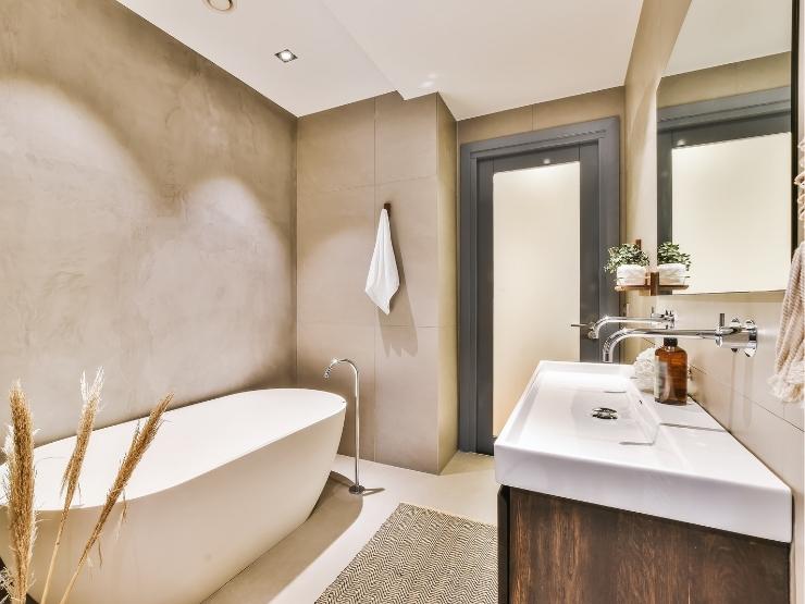 bagno con faretti